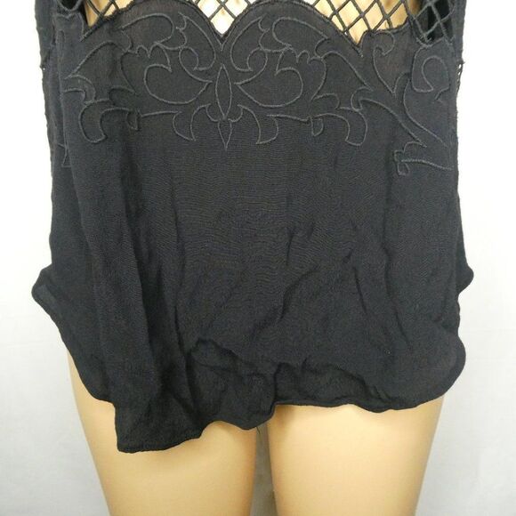 ASTR Silk Blend Sleeveless Blouse Sheer Panel Top Crochet Lace Black Open Back - Picture 3 of 10